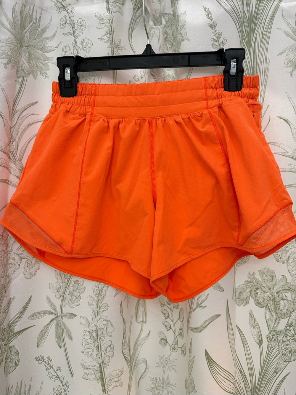 lululemon low rise Bright Orange Running Shorts 4”